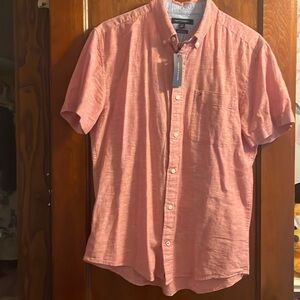 NWT Men's Large Tommy Hilfiger short sleeved shirt